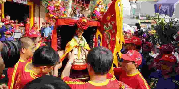 Chùa Thánh mẫu Thiên Hậu mang kiến trúc Trung Hoa độc đáo