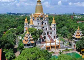 Nét đẹp uy nghi, lộng lẫy và cổ kính đậm phong cách chùa Thái Lan