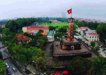 Cột cờ Hà Nội là  minh chứng cho lịch sử đầy hào hùng, bất khuất