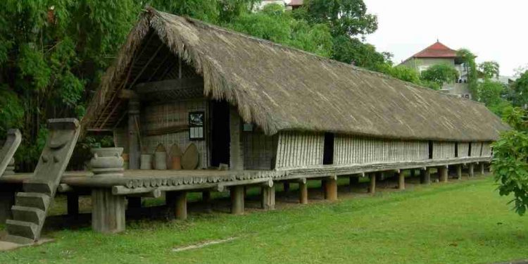 Các ngôi nhà sàn được cách tân với phong cách độc đáo