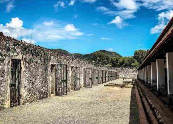 Nhà tù Côn Đảo nằm ở vùng biển thuộc tỉnh Bà Rịa - Vũng Tàu