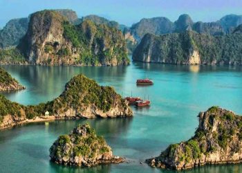 Hình ảnh sinh động về vịnh Hạ Long