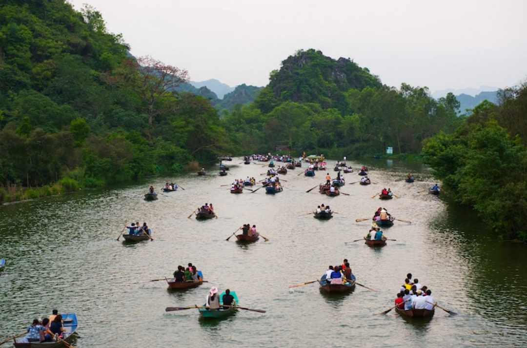 Phần lễ tại Chùa Hương