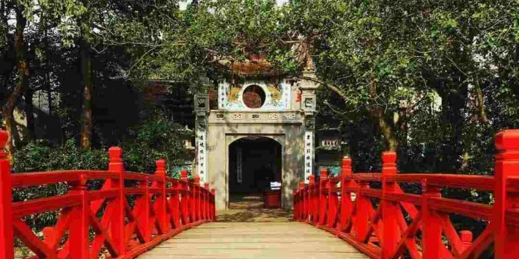 Các địa điểm tham quan khi đến đền Ngọc Sơn